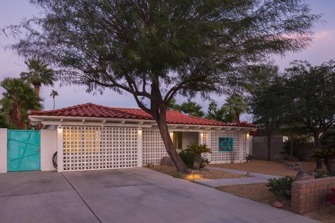 748 N Calle Rolph, Palm Springs, CA 92262 photo 1