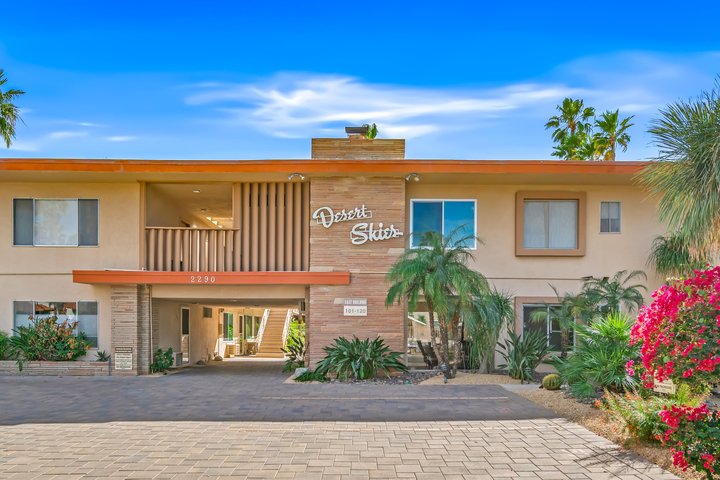 2290 S Palm Canyon Drive, 17, Palm Springs, CA 92264