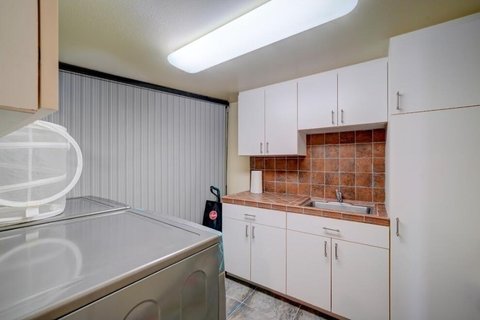 1377 Knoll Road, #A, Redlands, CA 92373 photo 6
