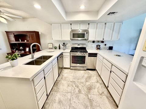 36 Mission Court, Rancho Mirage, CA 92270 photo 2