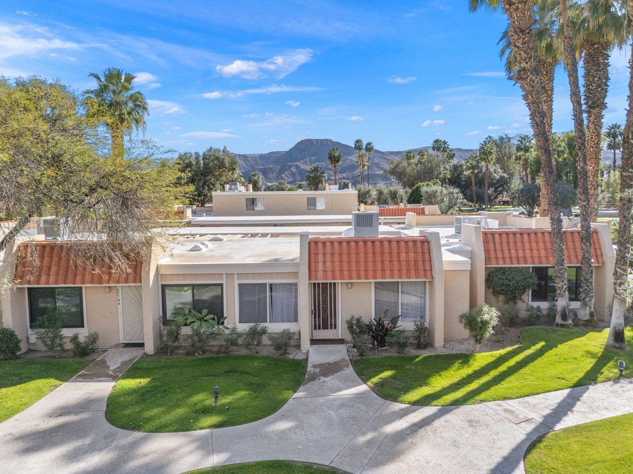 69738 Campana Court, Rancho Mirage, CA 92270