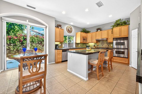 74 Rocio Court, Palm Desert, CA 92260 photo 3