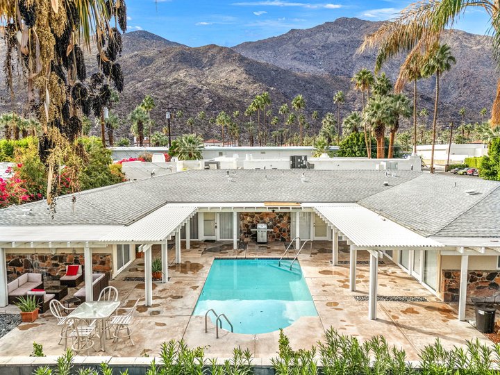 1425 VíA Soledad, Palm Springs, CA 92264