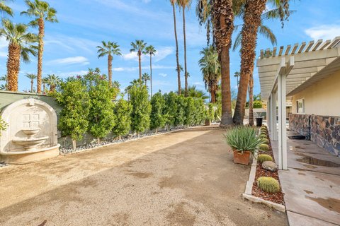 1425 VíA Soledad, Palm Springs, CA 92264 photo 13