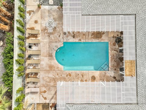 1425 VíA Soledad, Palm Springs, CA 92264 photo 2