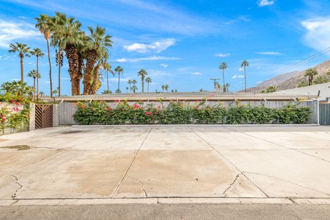 1425 VíA Soledad, Palm Springs, CA 92264 photo 61