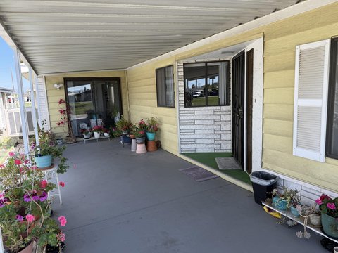 601 N Kirby Street, 557, Hemet, CA 92545 photo 2