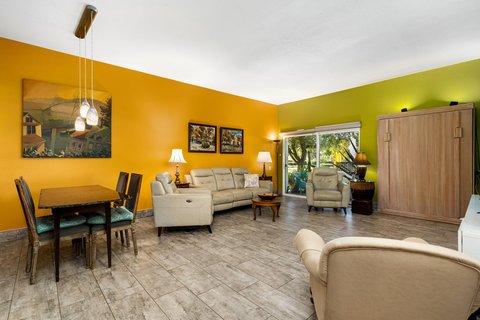 1683 Tam O Shanter Plaza, Palm Springs, CA 92264 photo 10