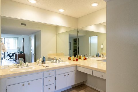 261 E La Verne Way, H, Palm Springs, CA 92264 photo 23