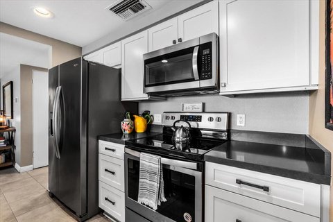 45720 Club Circle Drive, 285, Palm Desert, CA 92260 photo 10