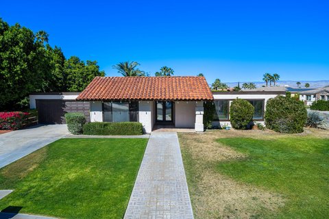 1374 E Madero Circle, Palm Springs, CA 92262 photo 2
