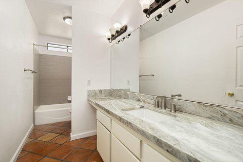 1374 E Madero Circle, Palm Springs, CA 92262 photo 23