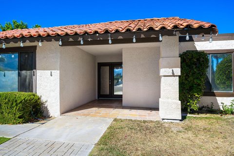 1374 E Madero Circle, Palm Springs, CA 92262 photo 5