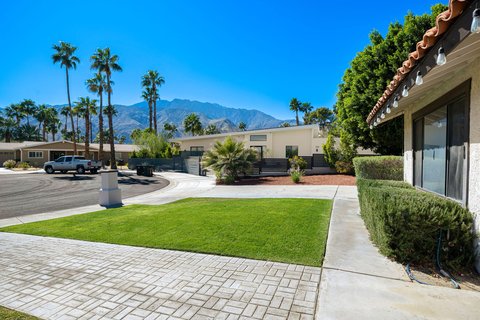 1374 E Madero Circle, Palm Springs, CA 92262 photo 6