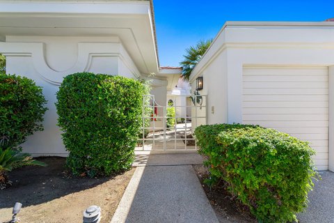 75395 Riviera Drive, Indian Wells, CA 92210 photo 2