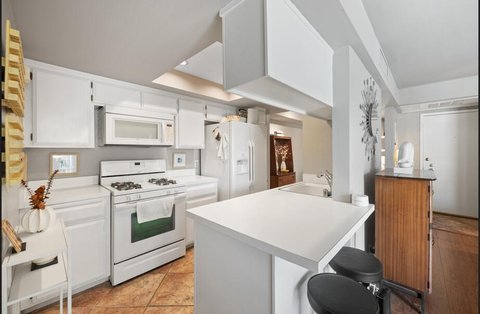 1490 S Camino Real, 206, Palm Springs, CA 92264 photo 15