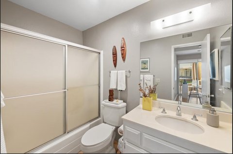 1490 S Camino Real, 206, Palm Springs, CA 92264 photo 5