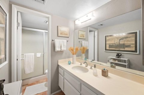 1490 S Camino Real, 206, Palm Springs, CA 92264 photo 9