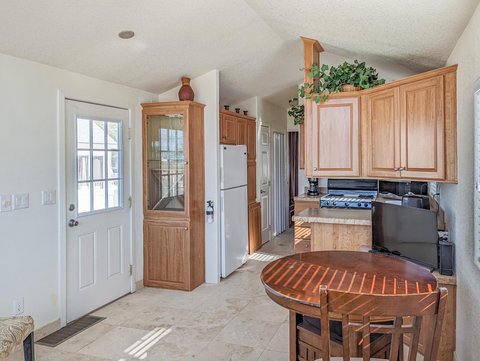 70200 Dillon Road, 328, Desert Hot Springs, CA 92241 photo 12