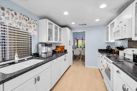72303 Sommerset Drive, Palm Desert, CA 92260 photo 11