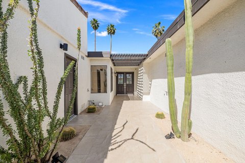 109 Torremolinos Drive, Rancho Mirage, CA 92270 photo 3