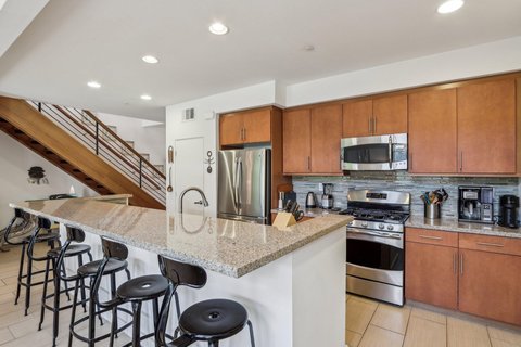 946 Oceo Circle S, Palm Springs, CA 92264 photo 14
