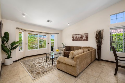 44120 Calico Circle, La Quinta, CA 92253 photo 5