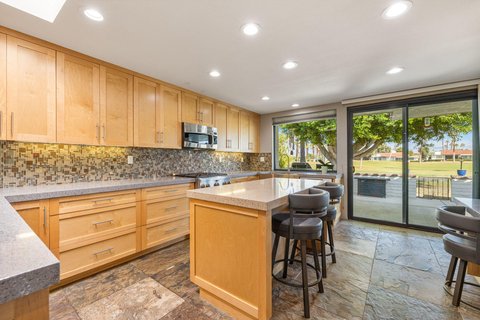 44 San Sebastian Drive, Rancho Mirage, CA 92270 photo 17