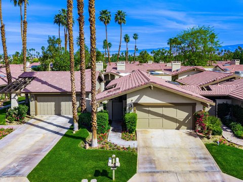 202 Green Mountain Drive, Palm Desert, CA 92211 photo 2