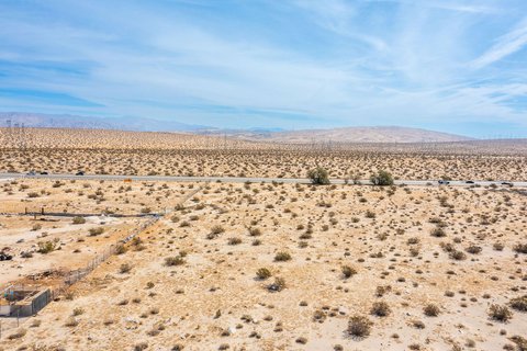 22215 Palm Drive, Desert Hot Springs, CA 92240 photo 14