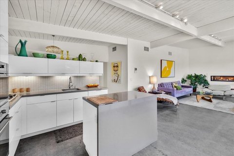 566 E Lindsey Drive, Palm Springs, CA 92262 photo 14