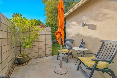 566 E Lindsey Drive, Palm Springs, CA 92262 photo 22