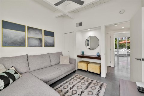 566 E Lindsey Drive, Palm Springs, CA 92262 photo 29