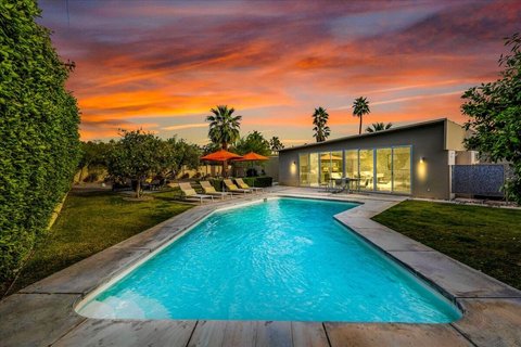 566 E Lindsey Drive, Palm Springs, CA 92262 photo 3