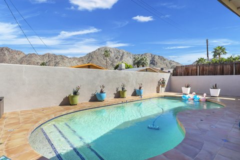 54140 Avenida Herrera, La Quinta, CA 92253 photo 2