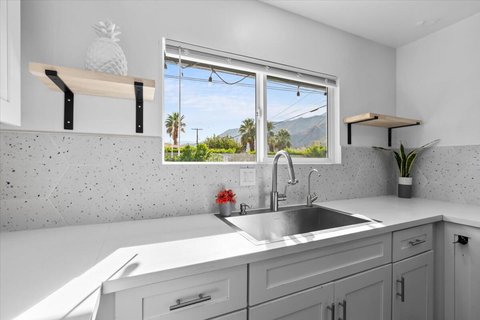 359 W Bon Air Drive, Palm Springs, CA 92262 photo 10