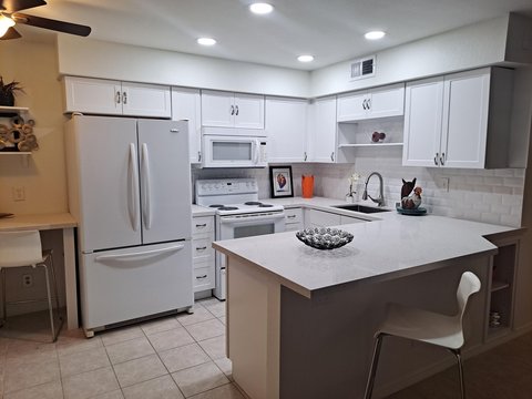 1640 Sunflower Court S, Palm Springs, CA 92262 photo 2