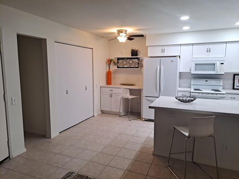 1640 Sunflower Court S, Palm Springs, CA 92262 photo 3