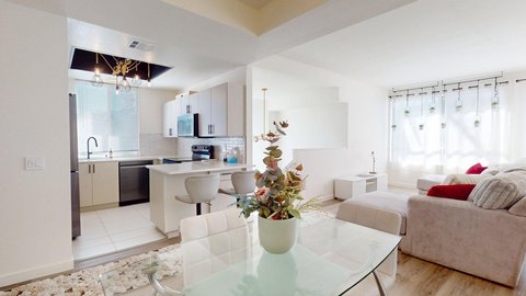 401 S El Cielo Road, 22, Palm Springs, CA 92262 photo 2