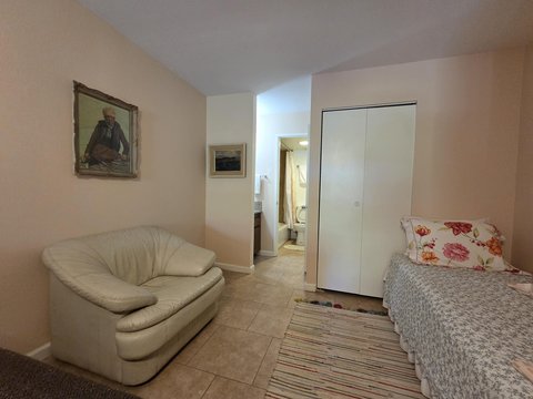 5300 E Waverly Drive, I6, Palm Springs, CA 92264 photo 13