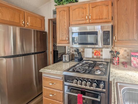 70200 Dillon Road, 245, Desert Hot Springs, CA 92241 photo 12