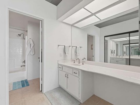 500 S Farrell Drive, J64, Palm Springs, CA 92262 photo 18