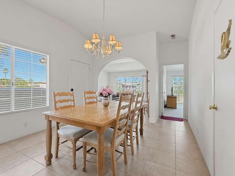 500 S Farrell Drive, J64, Palm Springs, CA 92262 photo 2
