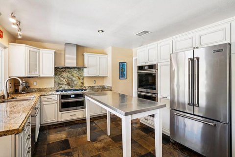 835 N Farrell Drive, Palm Springs, CA 92262 photo 21