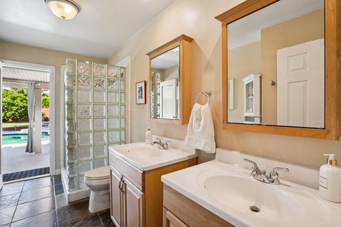 835 N Farrell Drive, Palm Springs, CA 92262 photo 23
