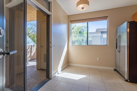 870 E Palm Canyon Drive, 202, Palm Springs, CA 92264 photo 18