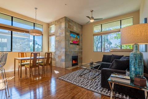870 E Palm Canyon Drive, 202, Palm Springs, CA 92264 photo 2