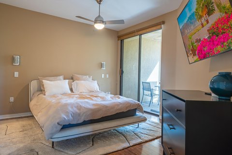 870 E Palm Canyon Drive, 202, Palm Springs, CA 92264 photo 23