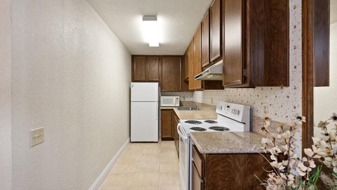 2820 N Arcadia Court, 101, Palm Springs, CA 92262 photo 5
