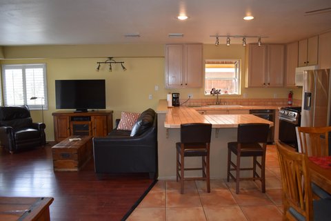 43705 Louisiana Street, Palm Desert, CA 92211 photo 4